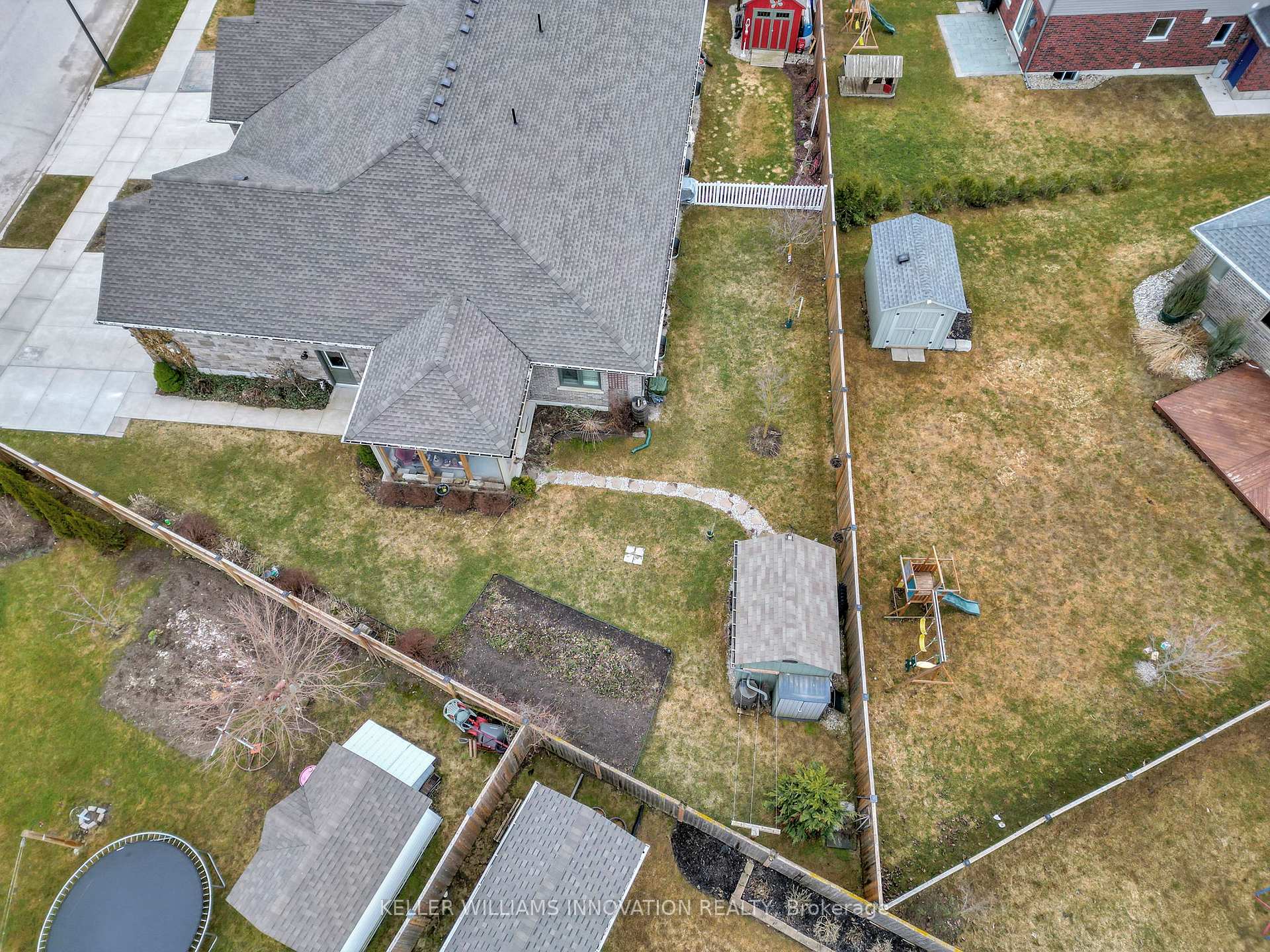 Photo 3 of 825 Reserve Avenue S, North Perth, Listowel — HOMEH