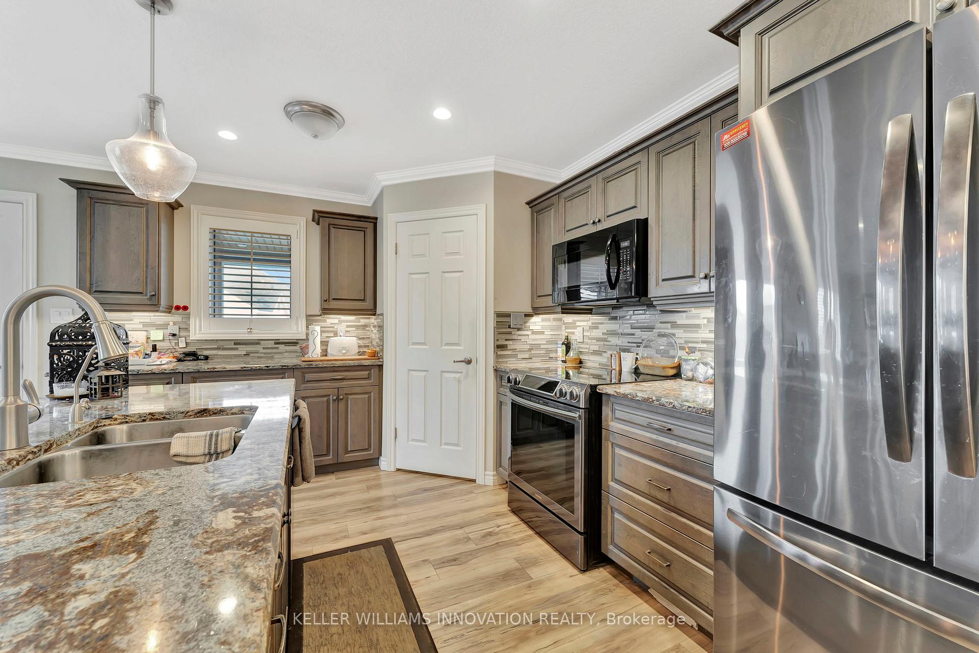 Photo 6 of 825 Reserve Avenue S, North Perth, Listowel — HOMEH