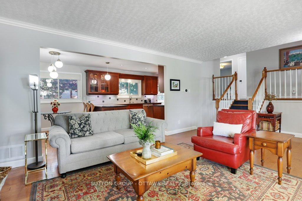 Photo 8 of 2 Victoria Street, Perth — HOMEH