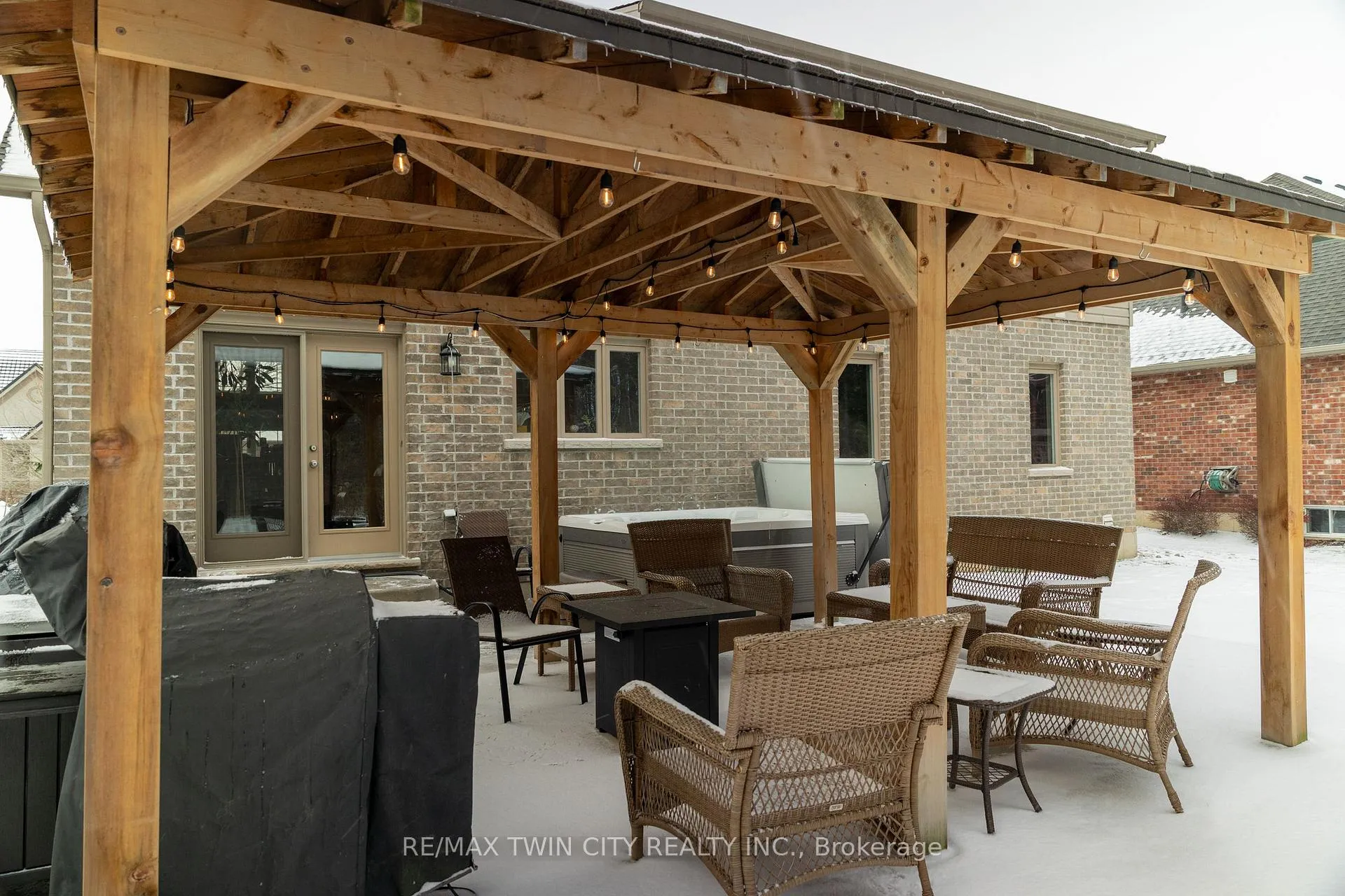 Photo 7 of 72 Newport Lane, Norfolk, Port Dover — HOMEH