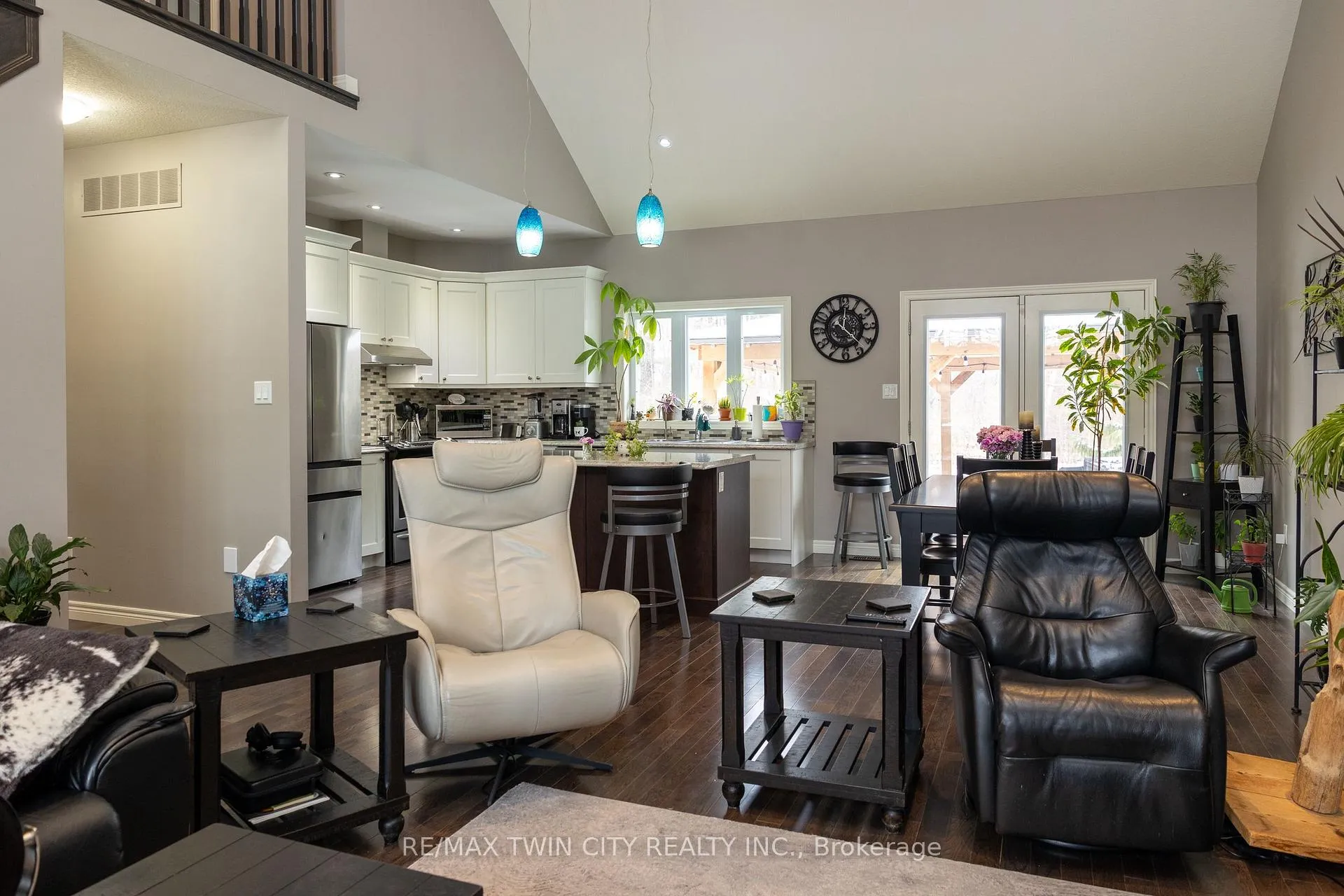 Photo 11 of 72 Newport Lane, Norfolk, Port Dover — HOMEH