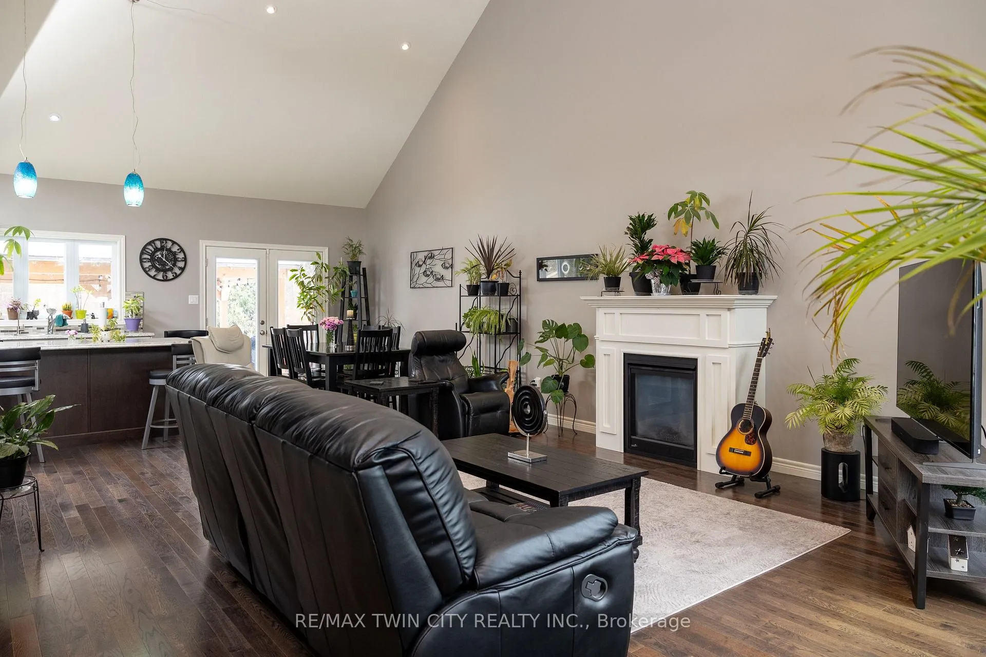 Photo 12 of 72 Newport Lane, Norfolk, Port Dover — HOMEH