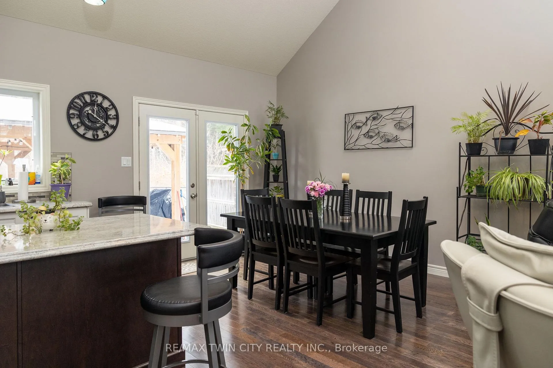 Photo 14 of 72 Newport Lane, Norfolk, Port Dover — HOMEH