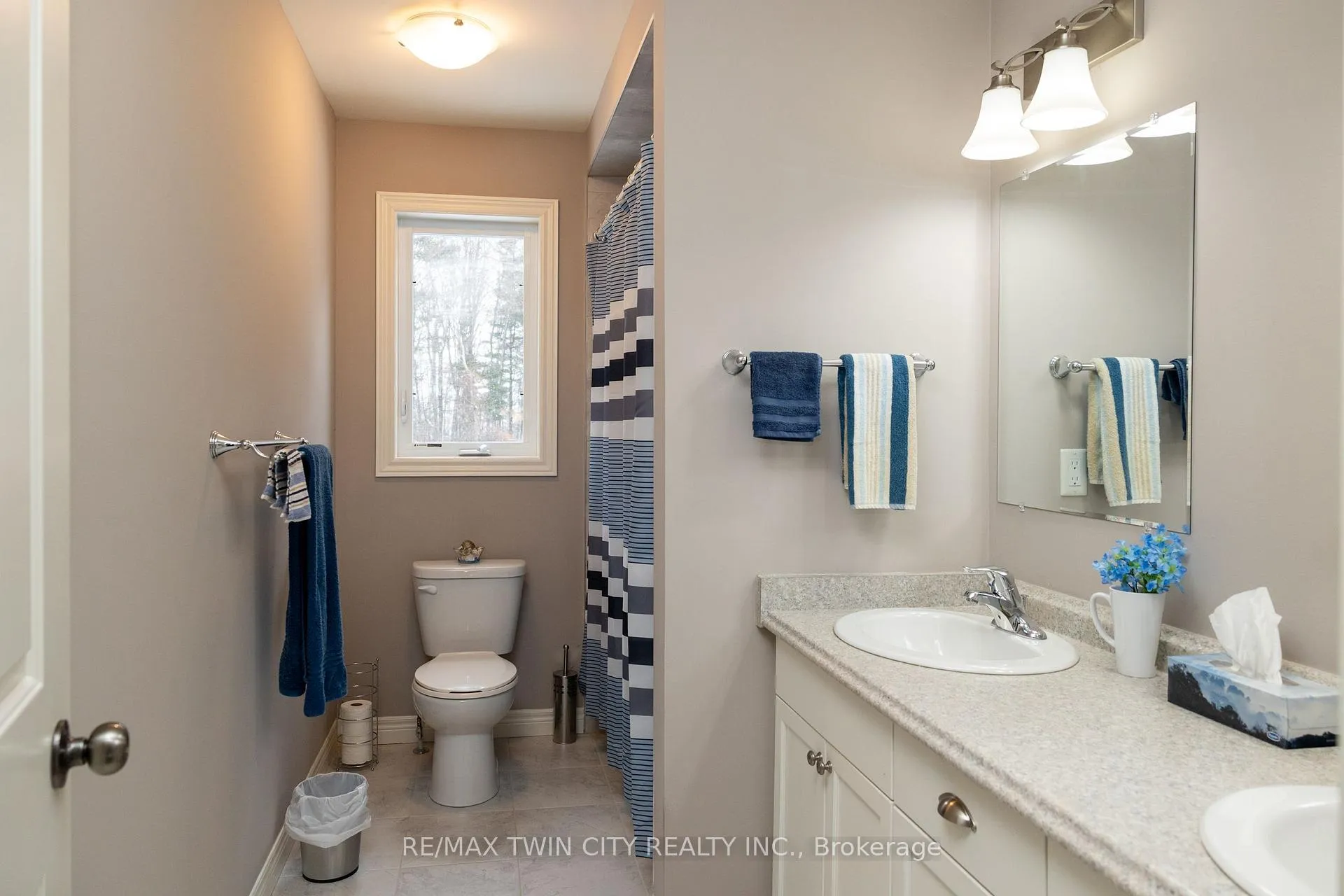 Photo 22 of 72 Newport Lane, Norfolk, Port Dover — HOMEH