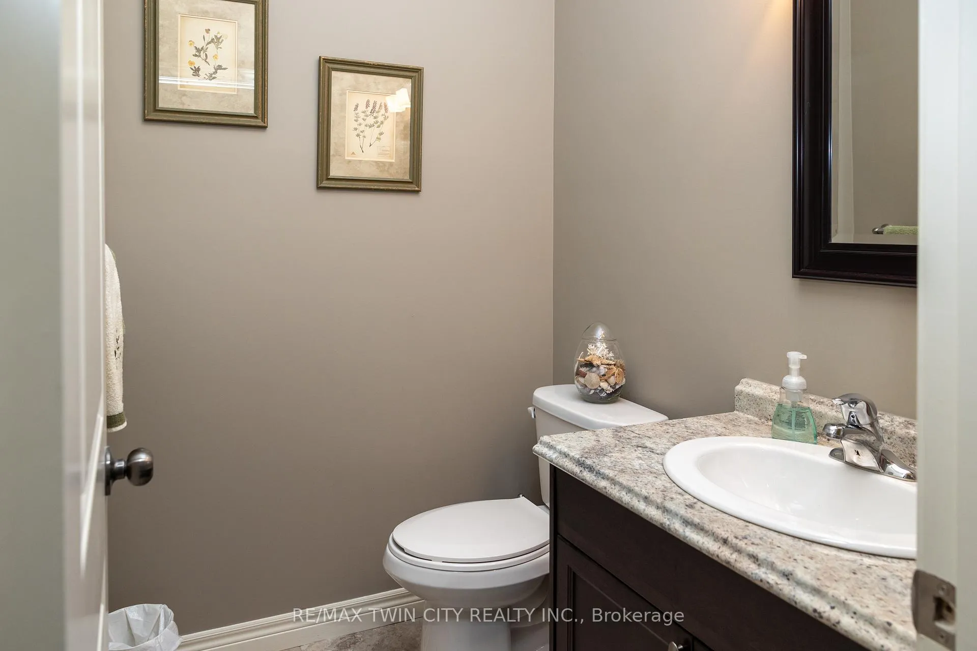 Photo 23 of 72 Newport Lane, Norfolk, Port Dover — HOMEH