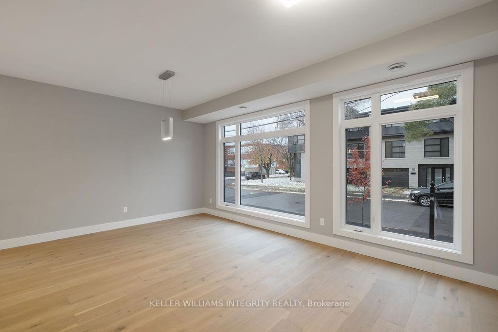 Photo 4 of Unit A, 11 Quill Street, Ottawa, Overbrook/Castle Heights — HOMEH