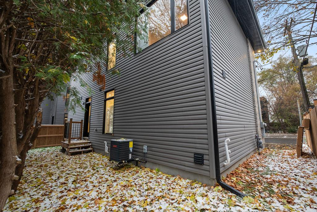 Photo 21 of Unit A, 11 Quill Street, Ottawa, Overbrook/Castle Heights — HOMEH