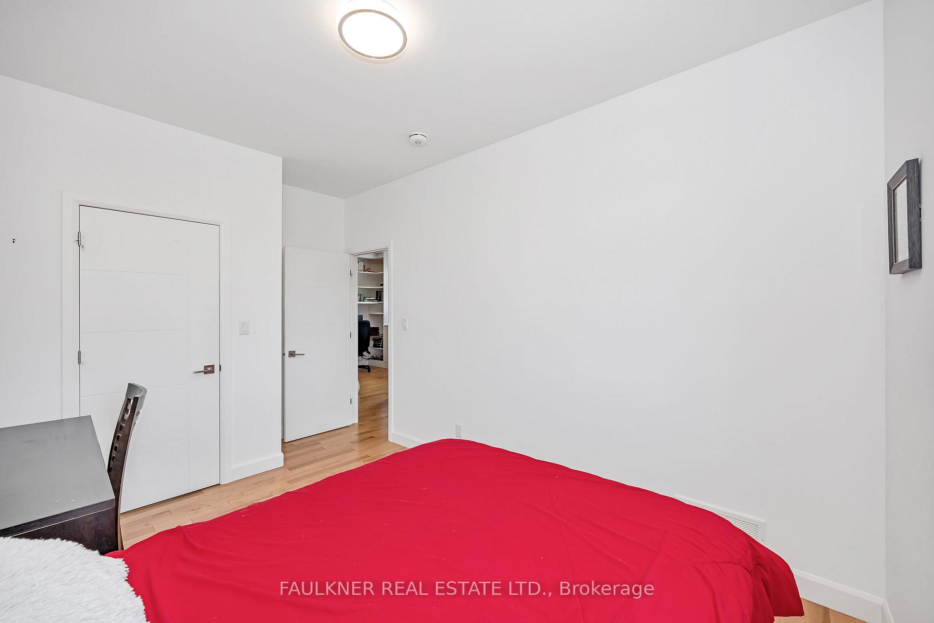 Photo 26 of 141 Columbus Avenue, Ottawa, Overbrook/Castle Heights — HOMEH