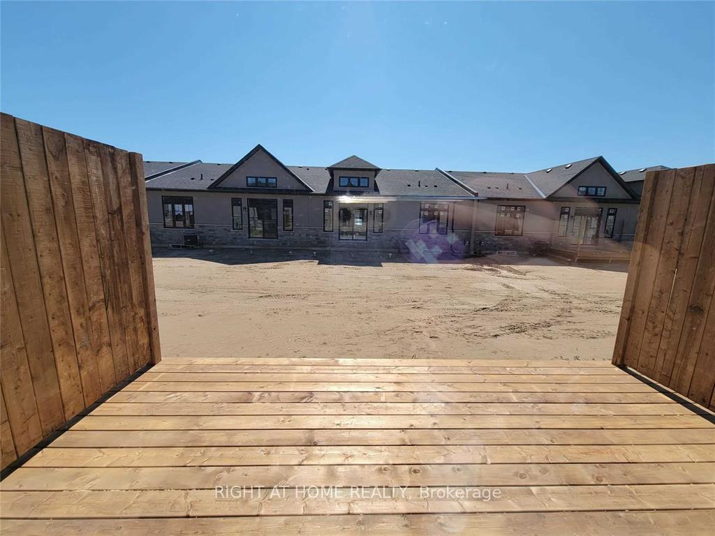 Photo 14 of 5 Karner Blue Lane, Norfolk, Simcoe — HOMEH