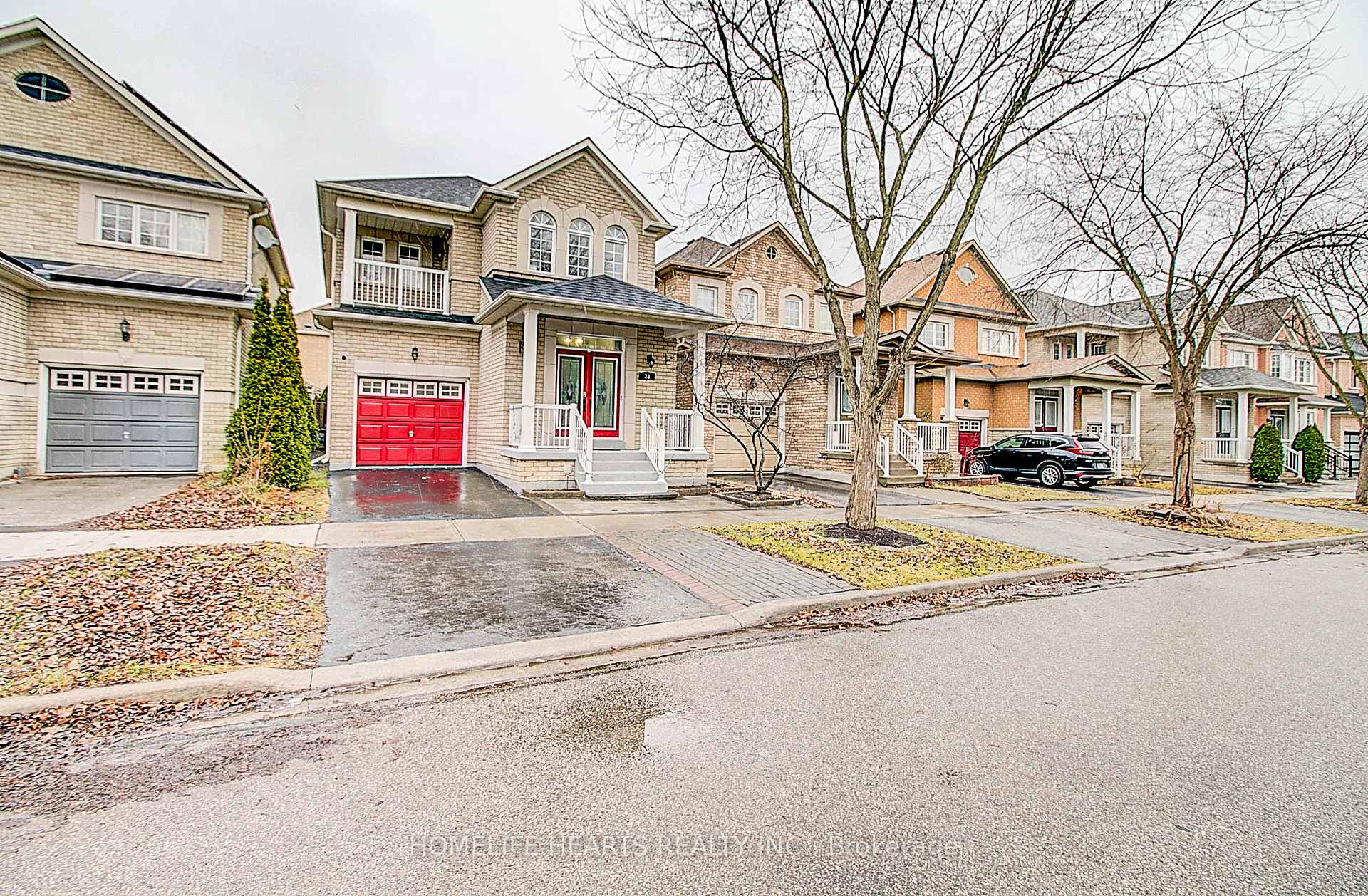 Photo 2 of 38 Saffron Street E, Markham, Greensborough — HOMEH