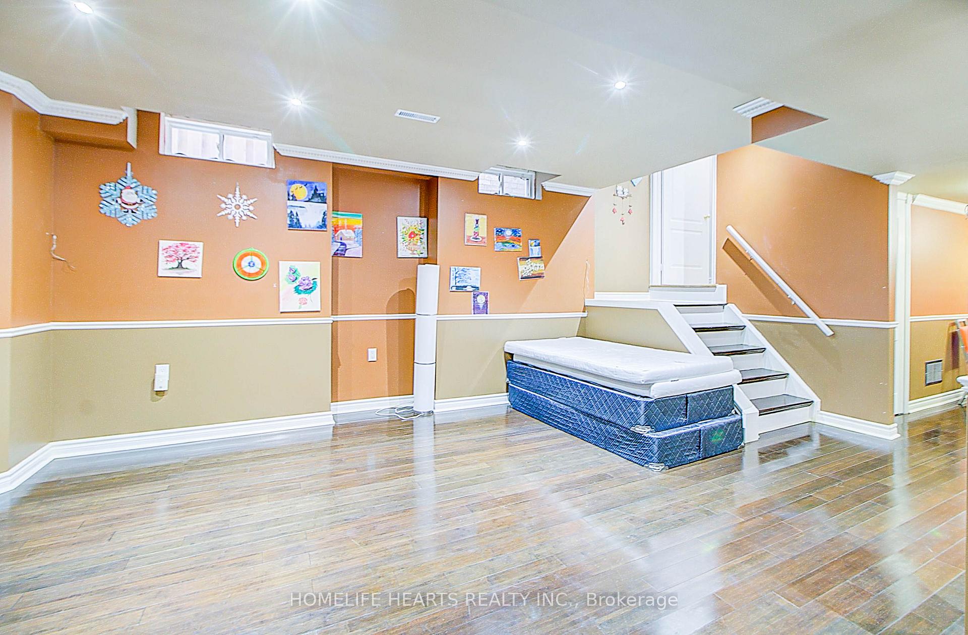 Photo 34 of 38 Saffron Street E, Markham, Greensborough — HOMEH
