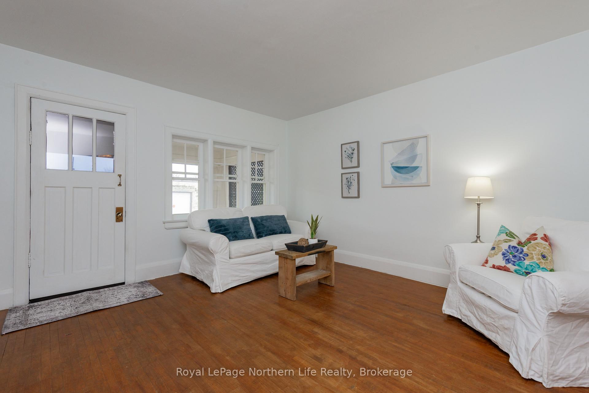 Photo 10 of 80 Lee Avenue, North Bay, Ferris — HOMEH
