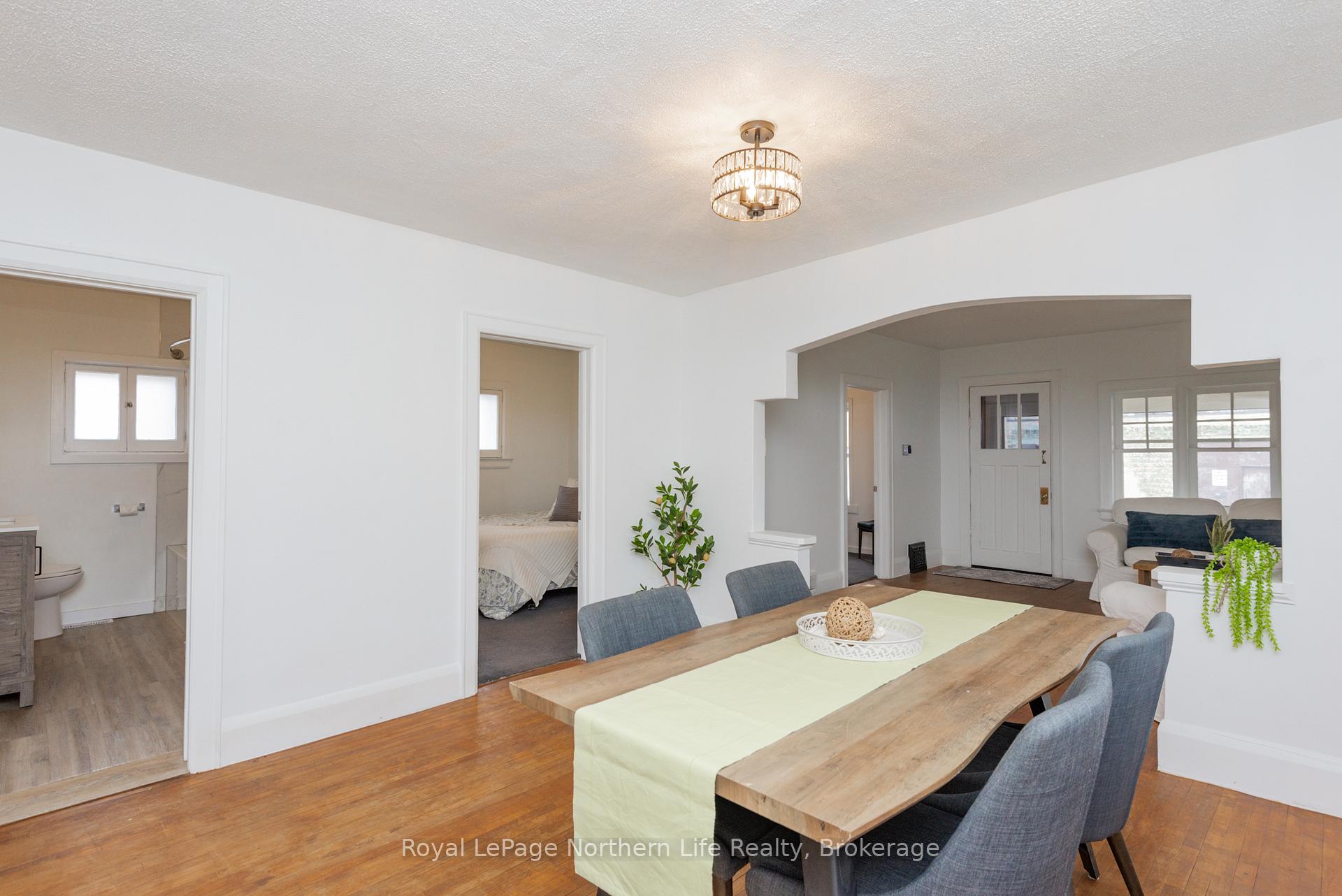 Photo 15 of 80 Lee Avenue, North Bay, Ferris — HOMEH