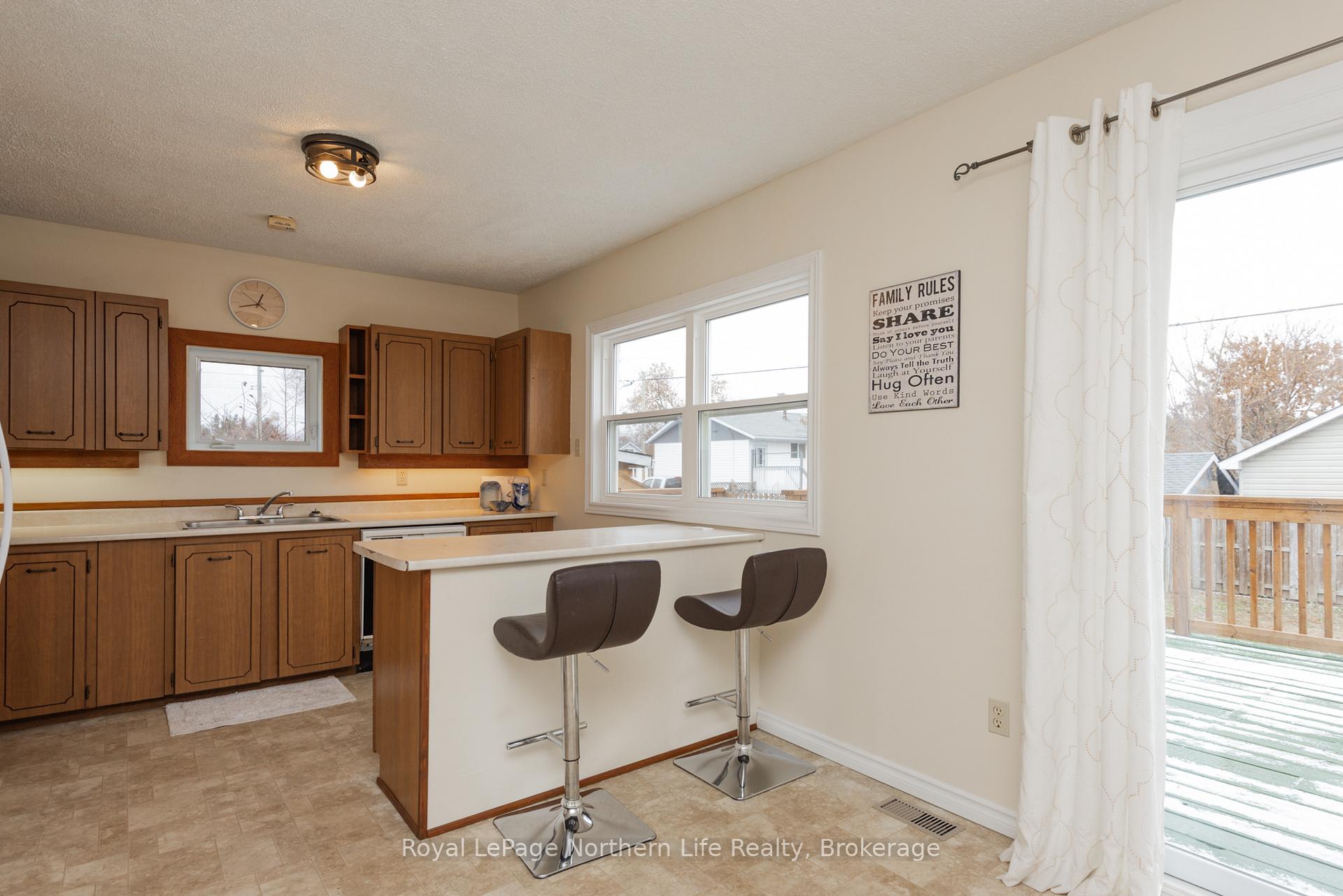 Photo 17 of 80 Lee Avenue, North Bay, Ferris — HOMEH