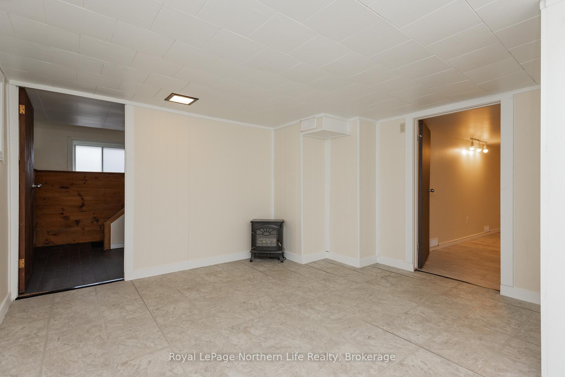 Photo 43 of 80 Lee Avenue, North Bay, Ferris — HOMEH