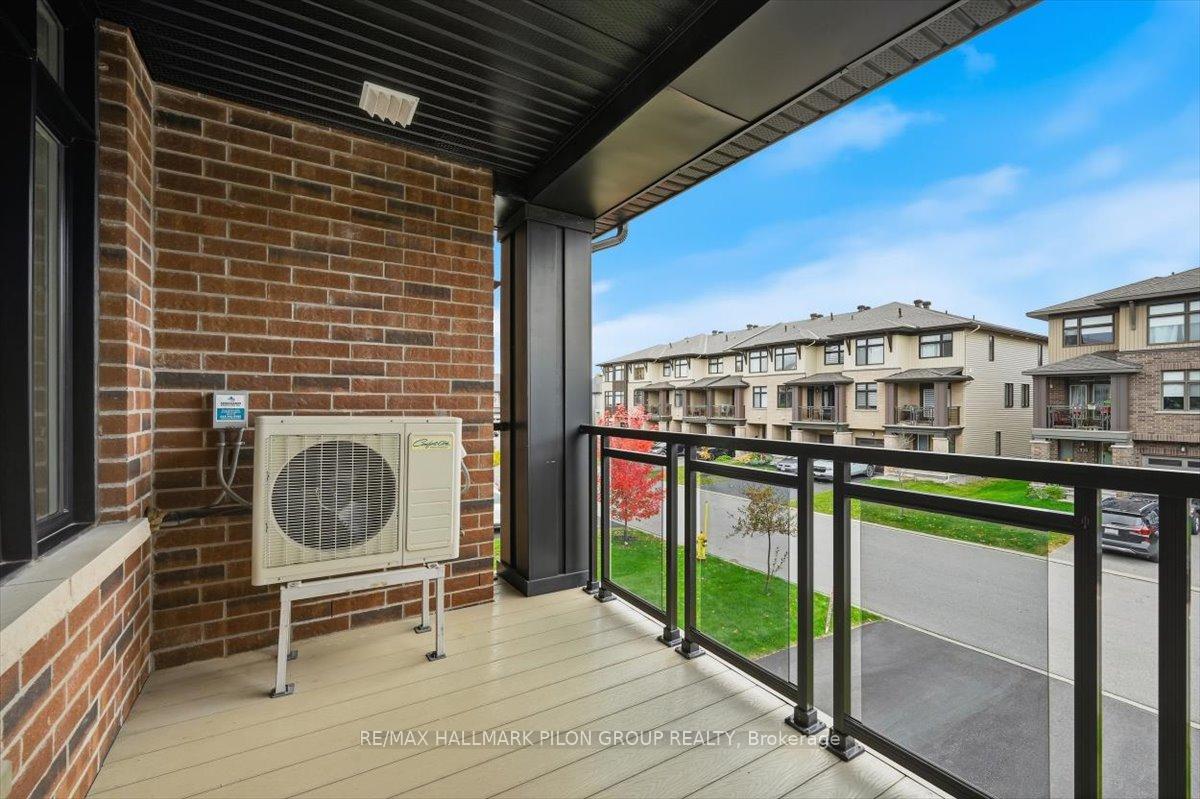 Photo 10 of 214 Dragonfly Walk, Ottawa, Mer Bleue/Bradley Estates/Anderson Park — HOMEH