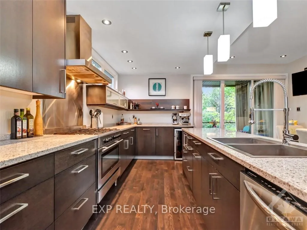 Photo 8 of 129A Cartier Street, Ottawa, Ottawa Centre/Golden Triangle — HOMEH