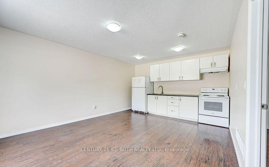 Photo 4 of Unit 1, 303 Moffat Street, Orillia — HOMEH