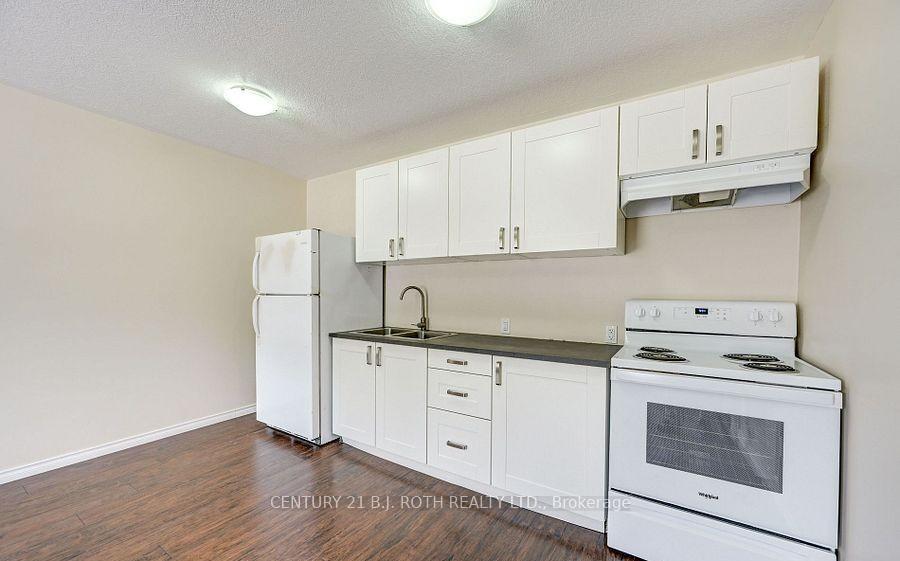 Photo 5 of Unit 1, 303 Moffat Street, Orillia — HOMEH