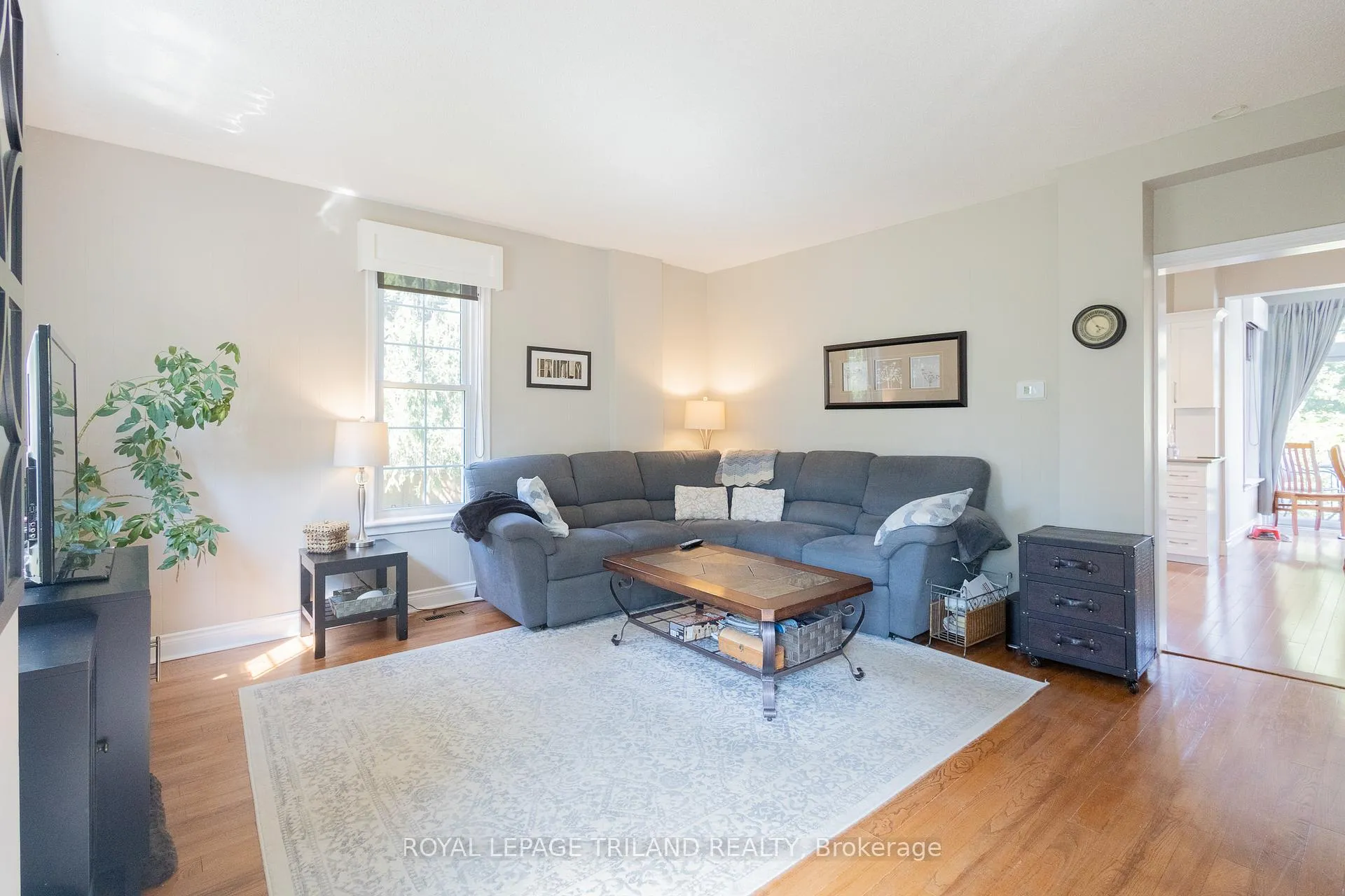 Photo 12 of 264 George Street, North Middlesex, Parkhill — HOMEH