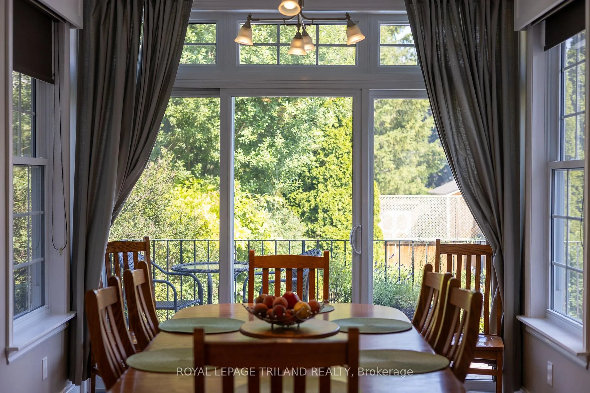 Photo 22 of 264 George Street, North Middlesex, Parkhill — HOMEH