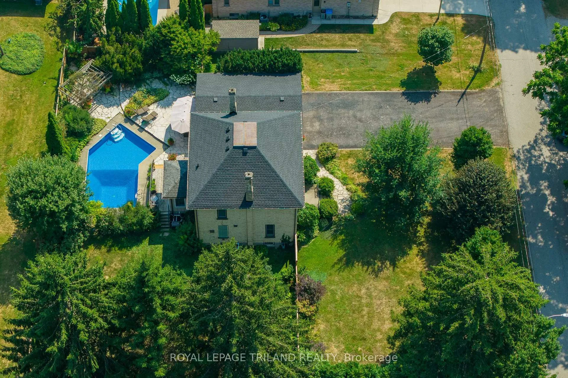 Photo 34 of 264 George Street, North Middlesex, Parkhill — HOMEH