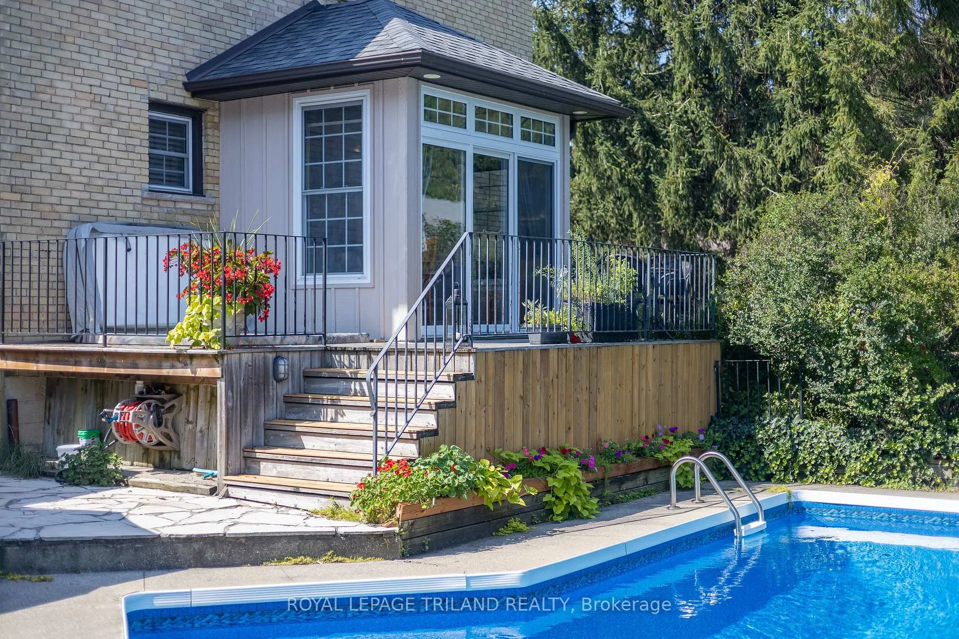 Photo 40 of 264 George Street, North Middlesex, Parkhill — HOMEH