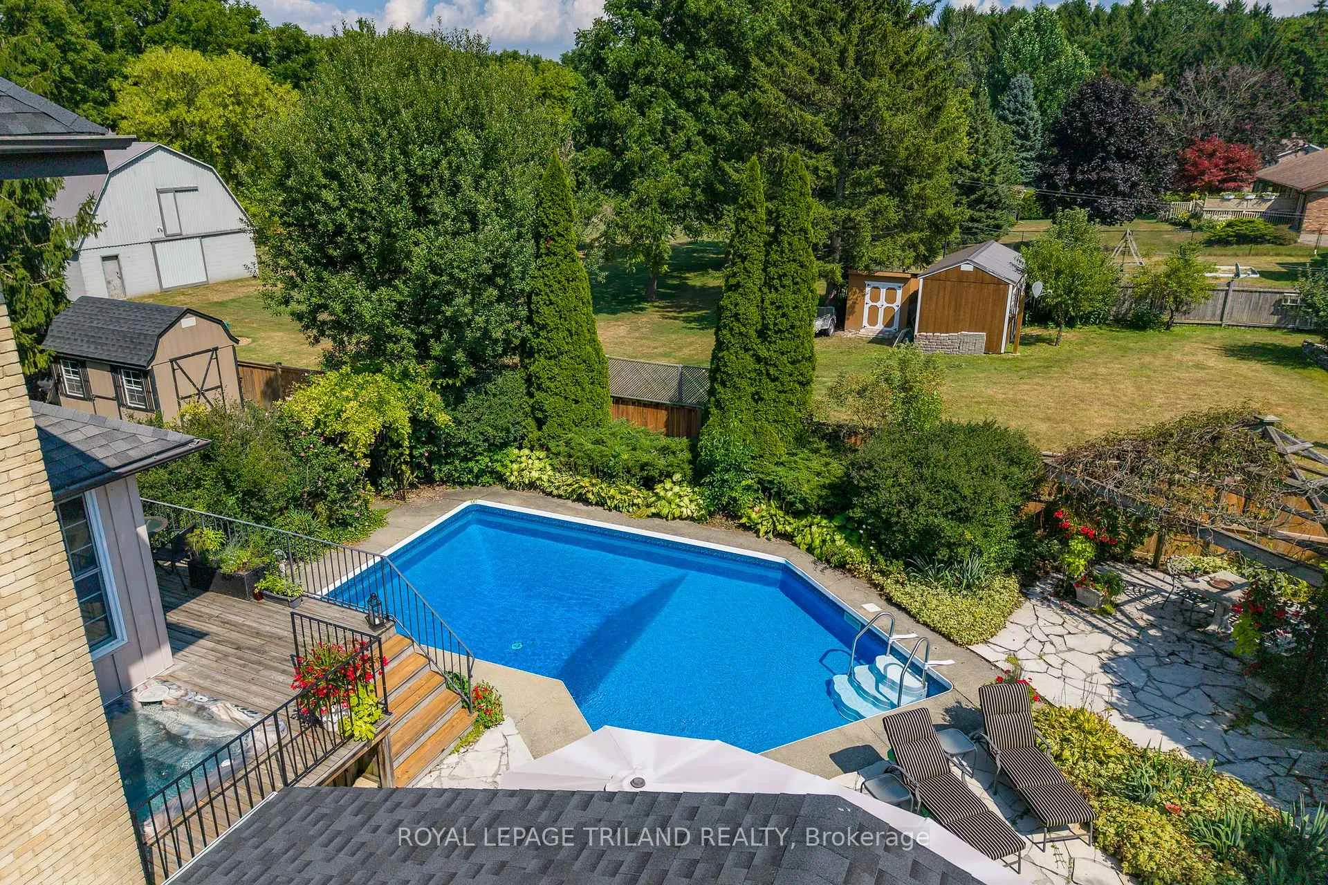 Photo 44 of 264 George Street, North Middlesex, Parkhill — HOMEH