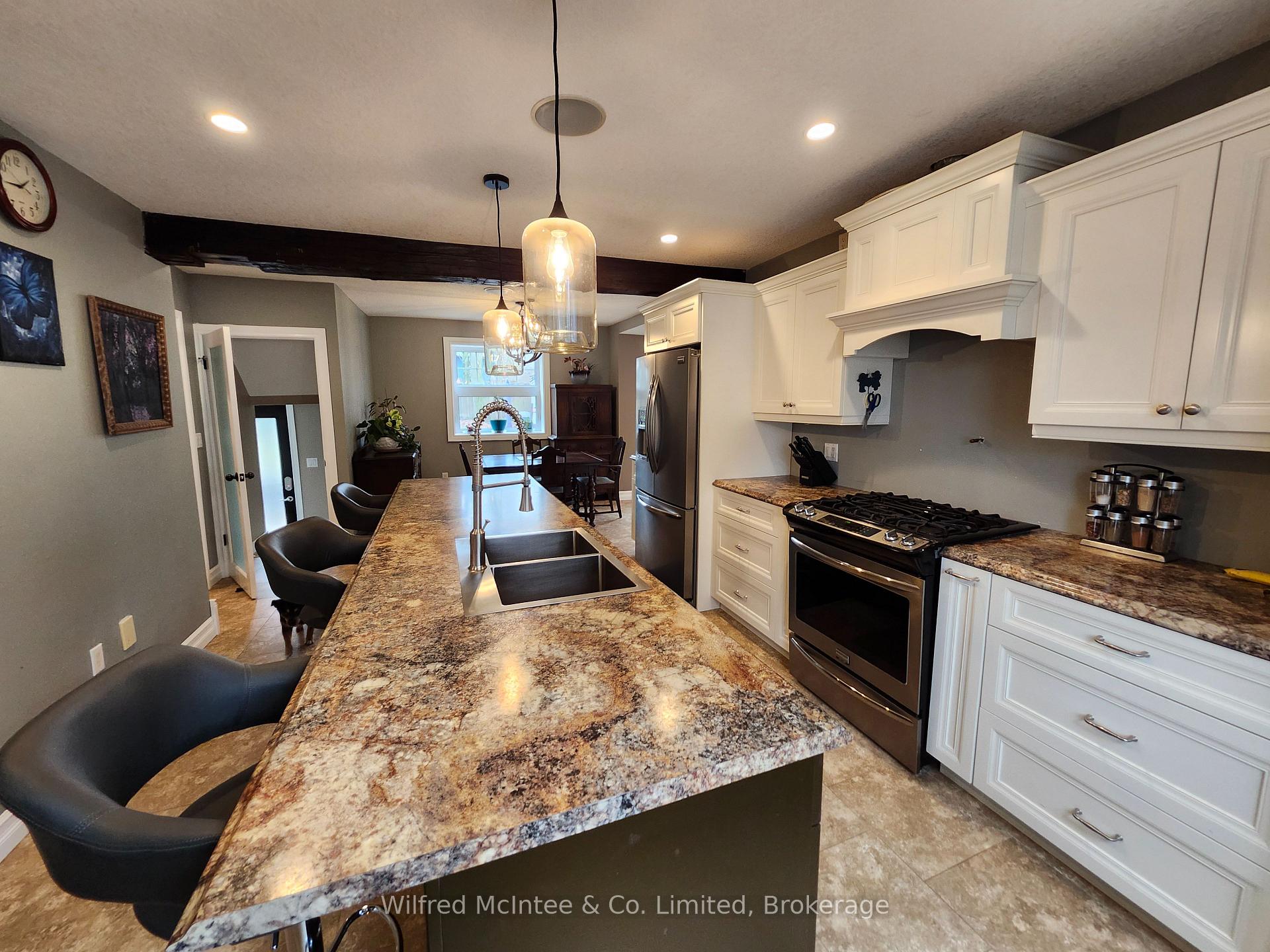 Photo 3 of 135 Catherine Street, North Huron, Wingham — HOMEH