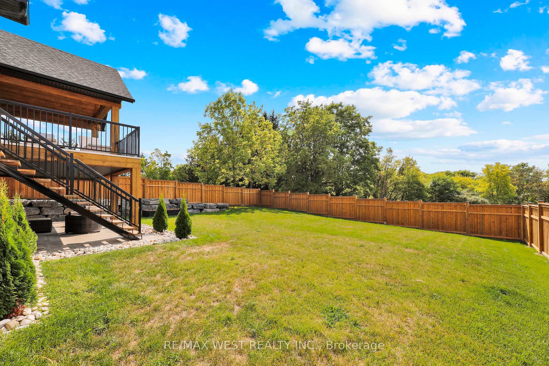 Photo 1 of 15 Cornwell Crescent, Brant, Brantford Twp — HOMEH