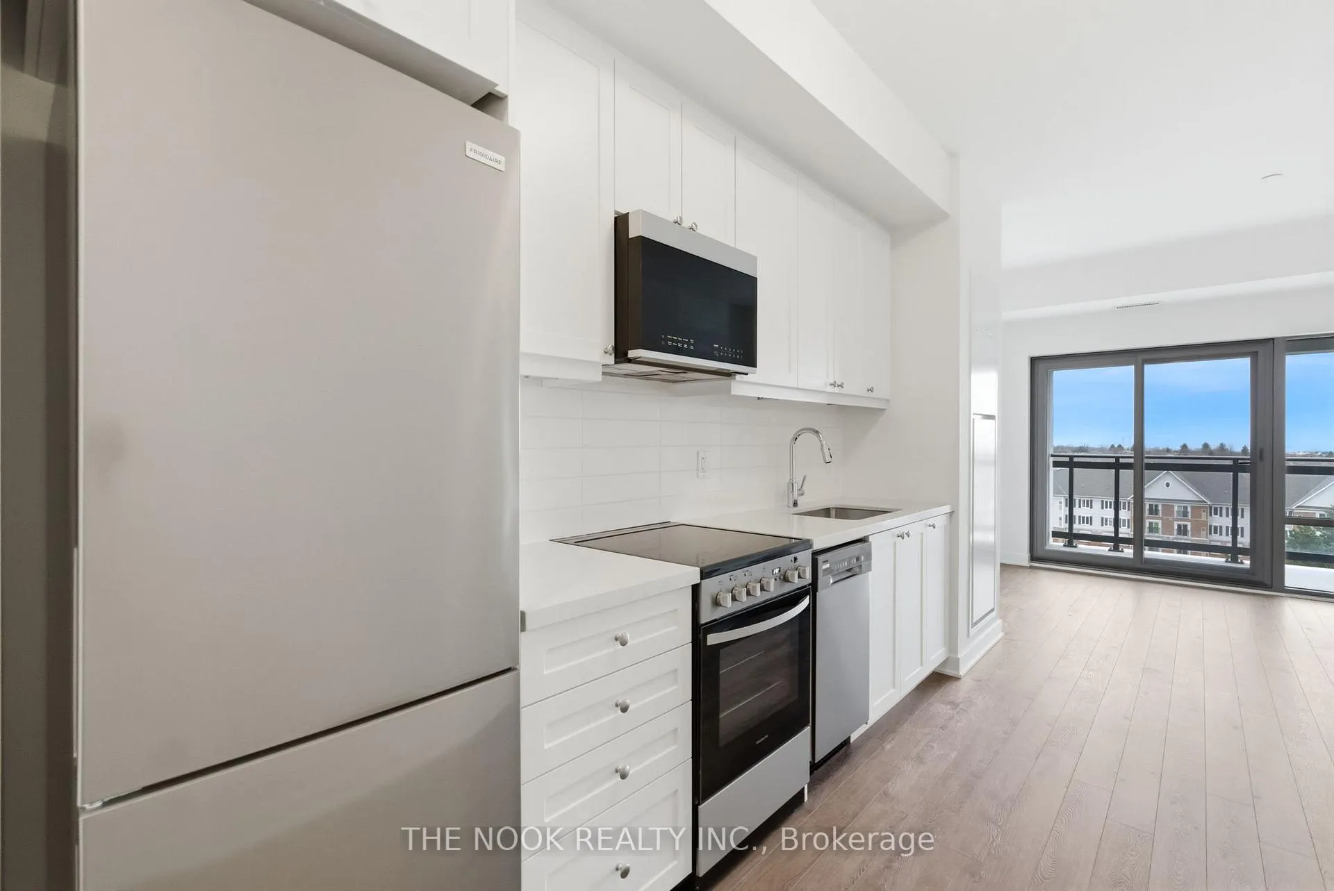 Photo 5 of Unit 603, 51 Clarington Boulevard, Clarington, Bowmanville — HOMEH