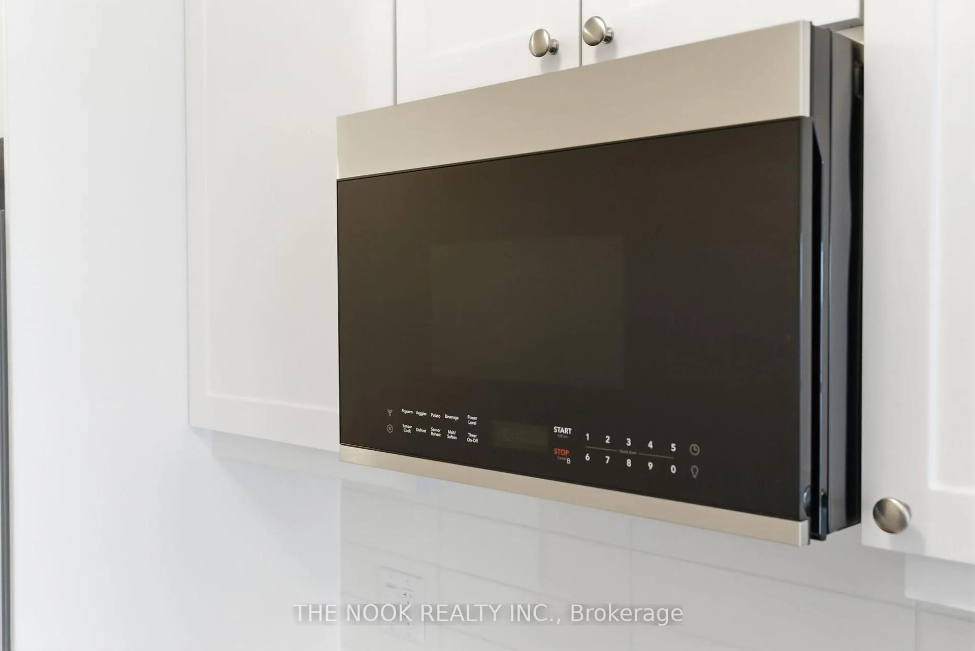 Photo 10 of Unit 603, 51 Clarington Boulevard, Clarington, Bowmanville — HOMEH