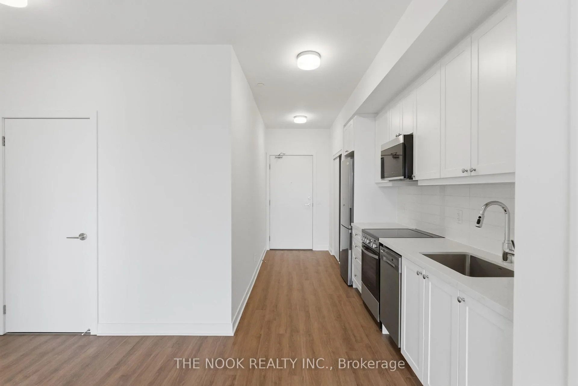Photo 13 of Unit 603, 51 Clarington Boulevard, Clarington, Bowmanville — HOMEH