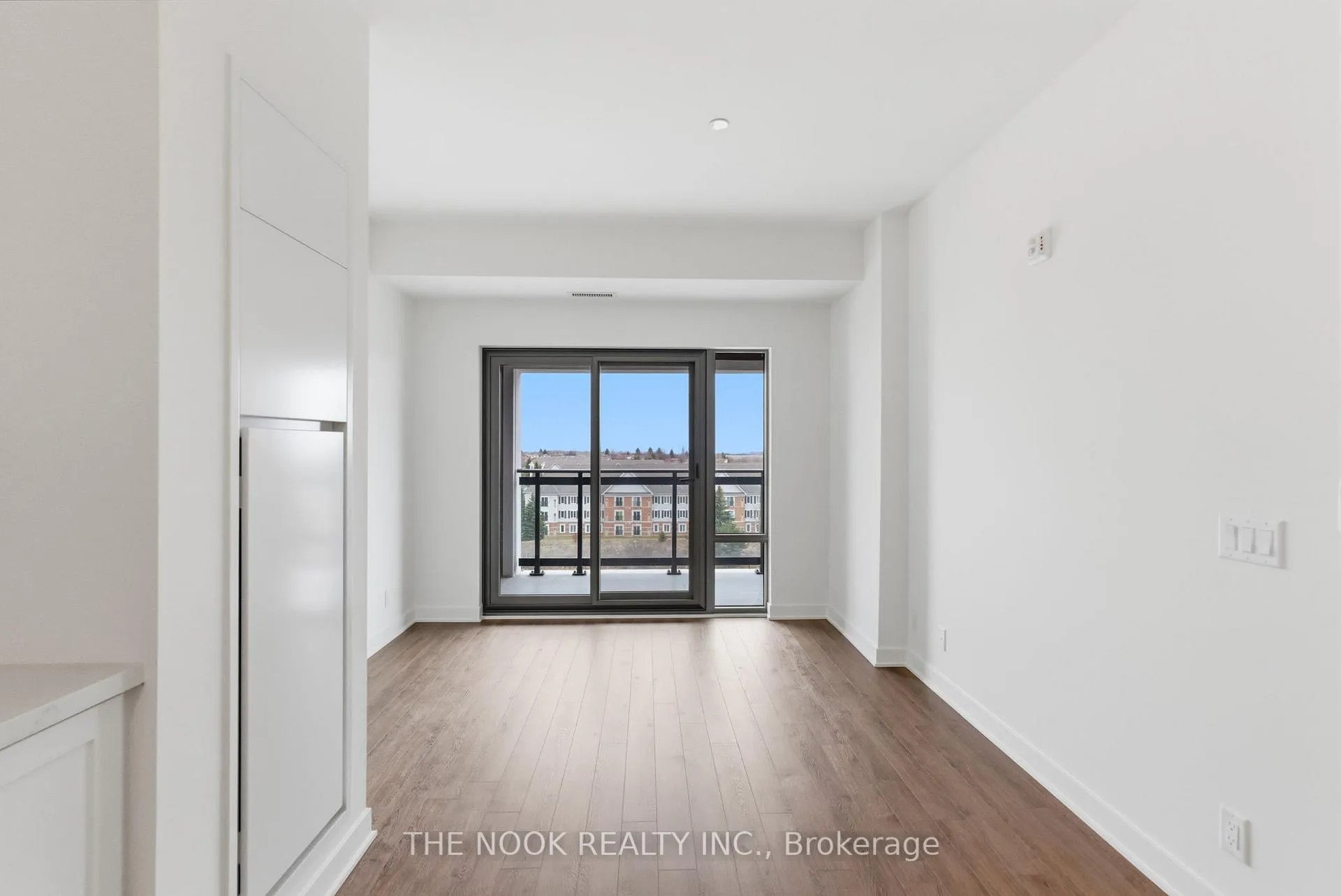 Photo 14 of Unit 603, 51 Clarington Boulevard, Clarington, Bowmanville — HOMEH