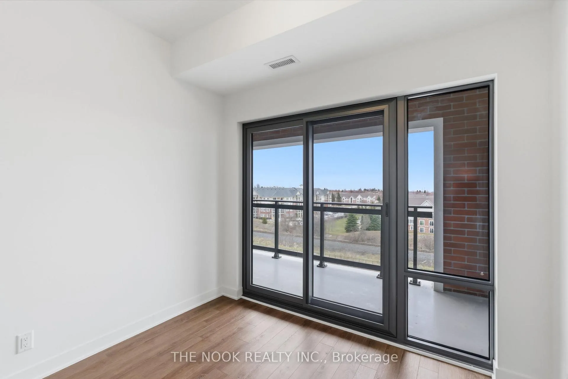 Photo 24 of Unit 603, 51 Clarington Boulevard, Clarington, Bowmanville — HOMEH