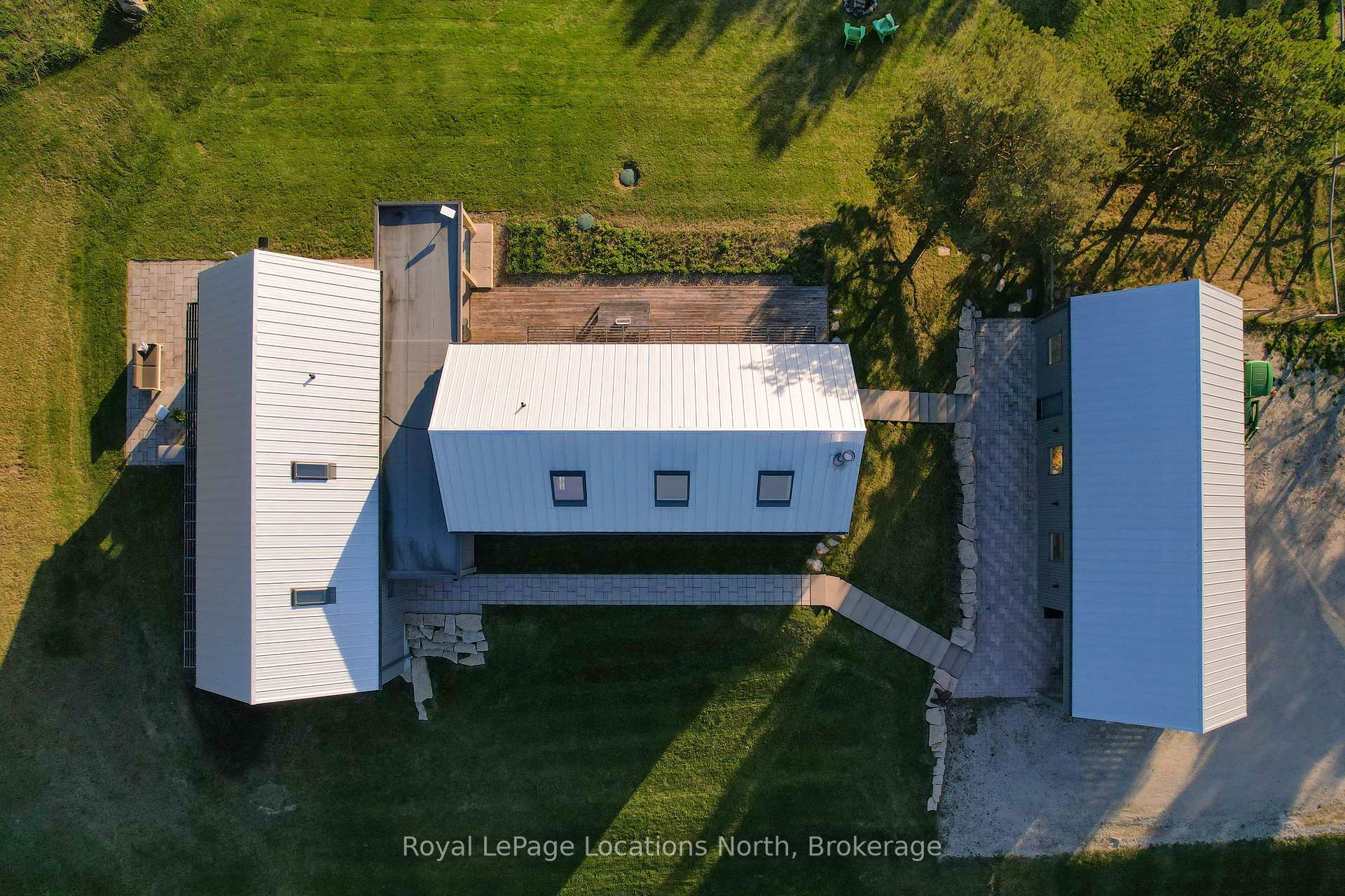 Photo 4 of 938444 Airport Road, Mulmur, Rural Mulmur — HOMEH