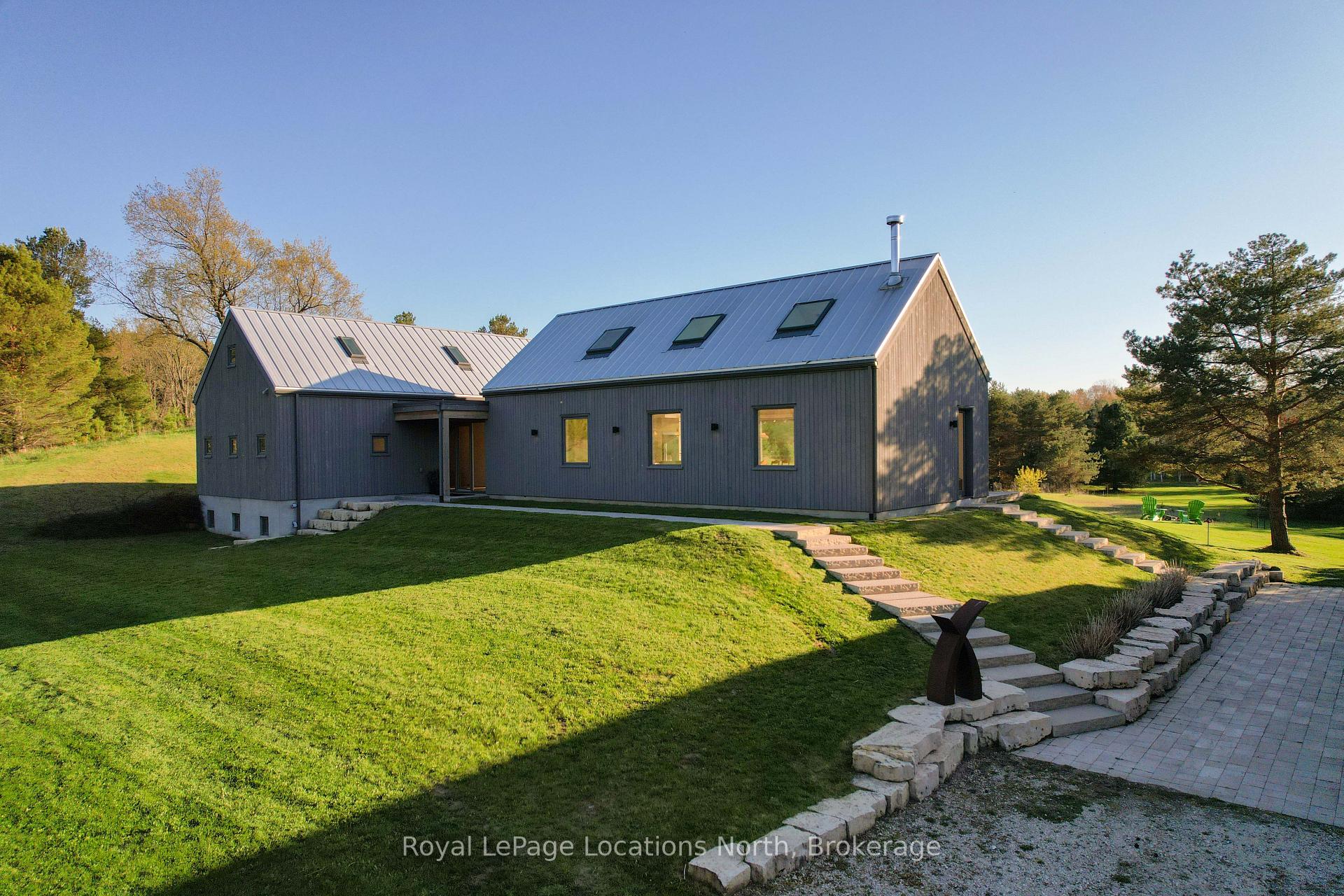 Photo 5 of 938444 Airport Road, Mulmur, Rural Mulmur — HOMEH