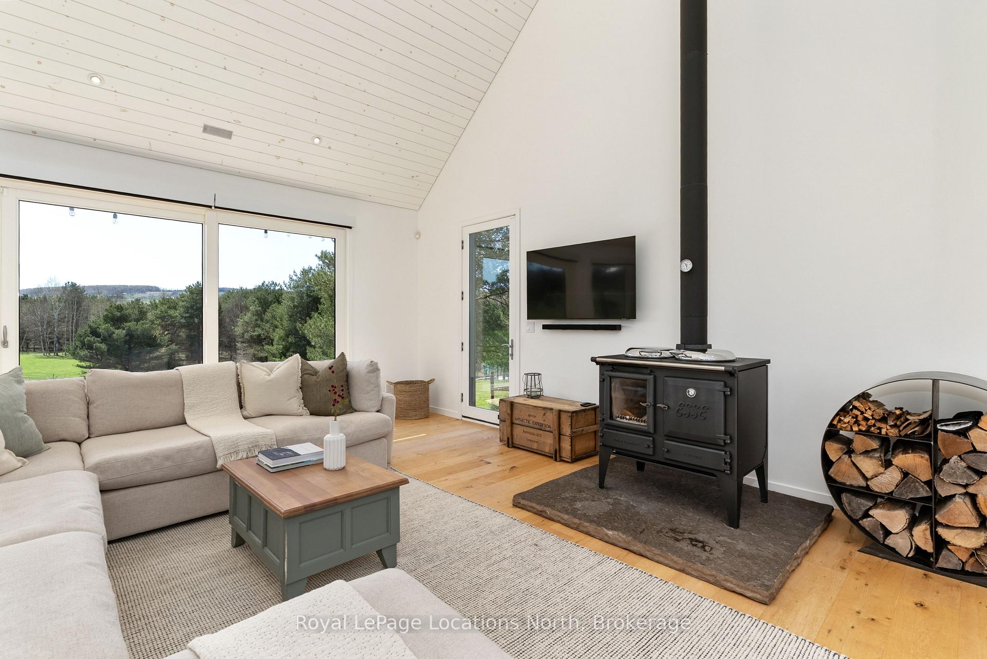 Photo 15 of 938444 Airport Road, Mulmur, Rural Mulmur — HOMEH