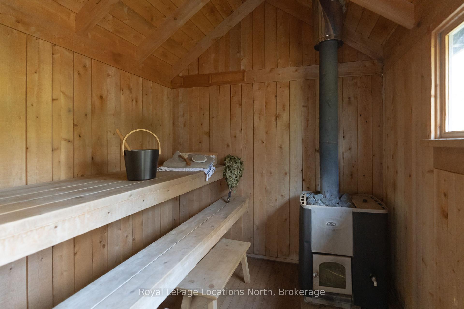 Photo 43 of 938444 Airport Road, Mulmur, Rural Mulmur — HOMEH