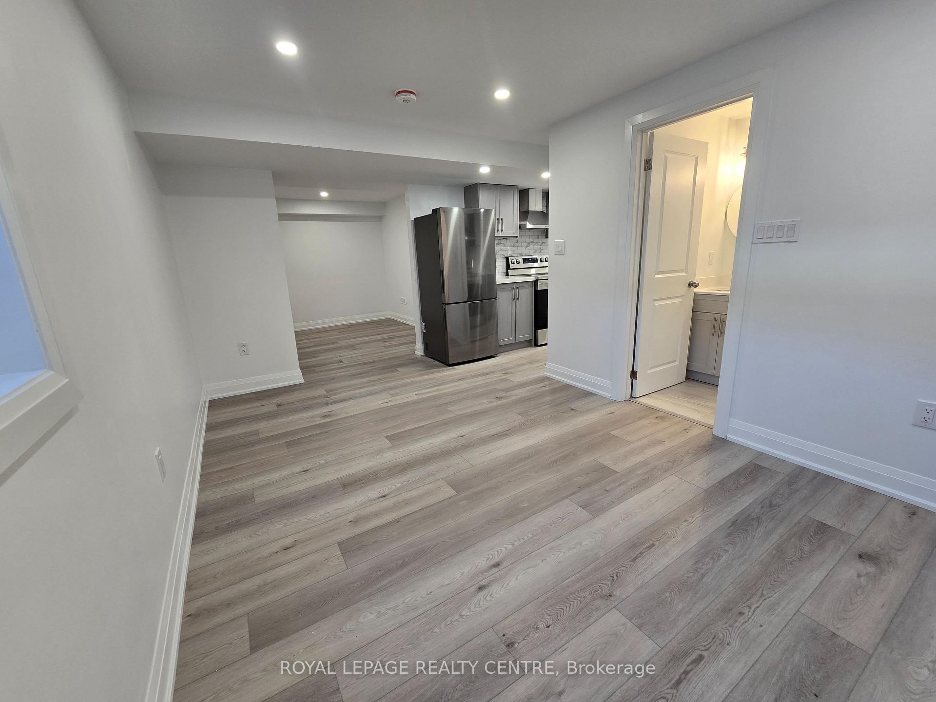 Photo 3 of Unit Bsmt, 24 Peacock Trail, New Tecumseth, Alliston — HOMEH