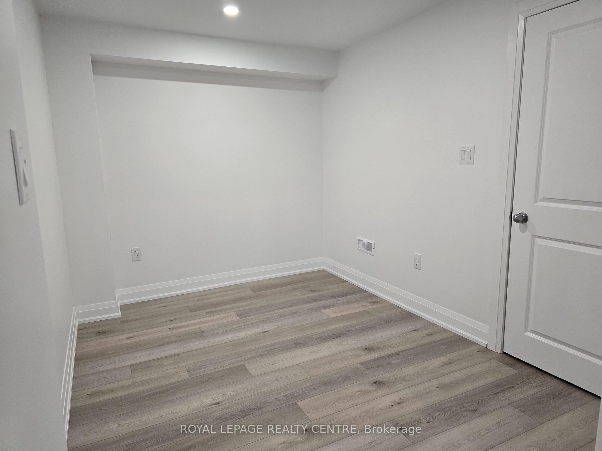 Photo 7 of Unit Bsmt, 24 Peacock Trail, New Tecumseth, Alliston — HOMEH