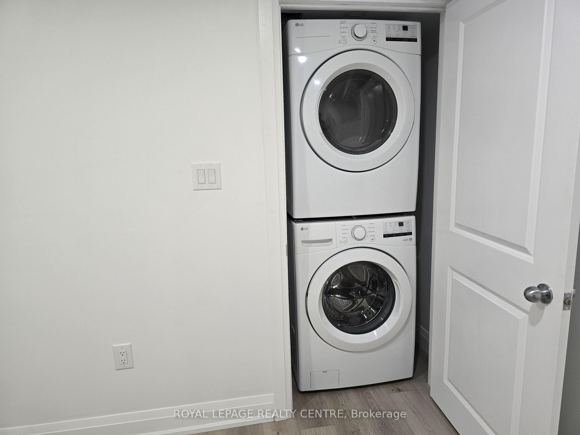Photo 9 of Unit Bsmt, 24 Peacock Trail, New Tecumseth, Alliston — HOMEH