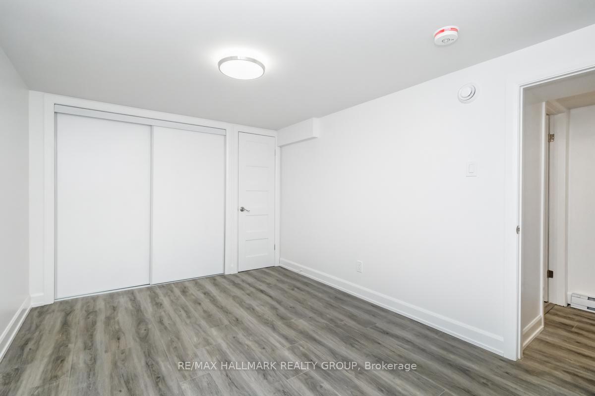 Photo 16 of Unit B, 846 Trojan Avenue, Ottawa, Castle Heights/Rideau High — HOMEH