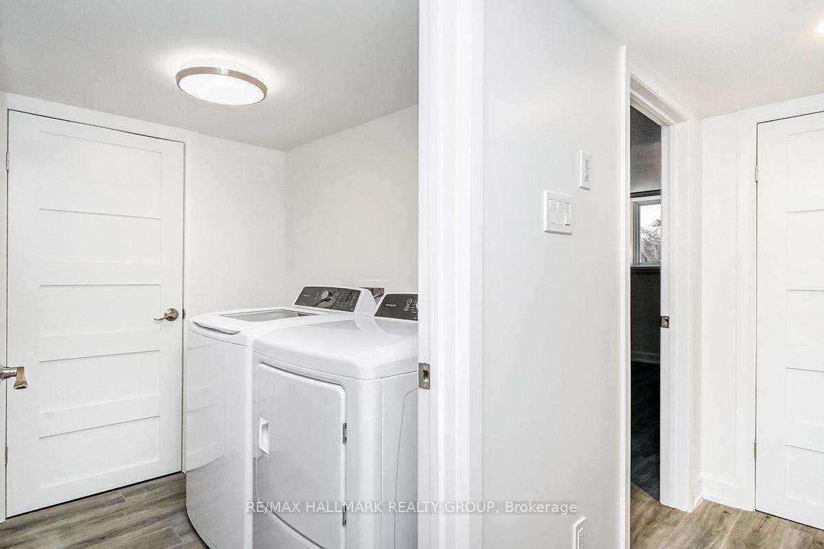 Photo 18 of Unit B, 846 Trojan Avenue, Ottawa, Castle Heights/Rideau High — HOMEH