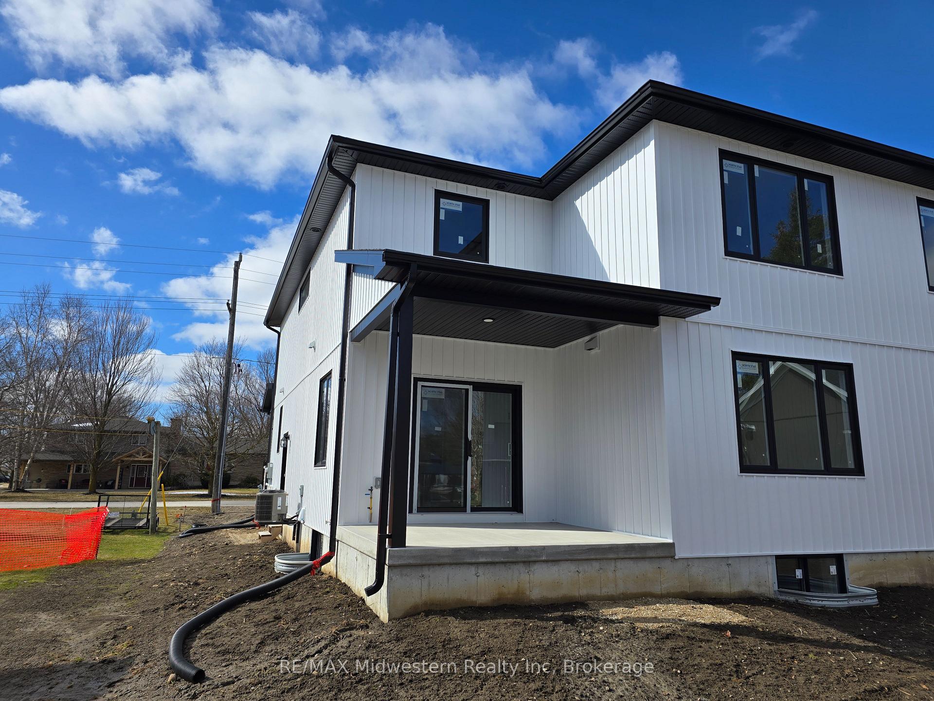 Photo 10 of 193 Queen Street, North Perth, Elma — HOMEH