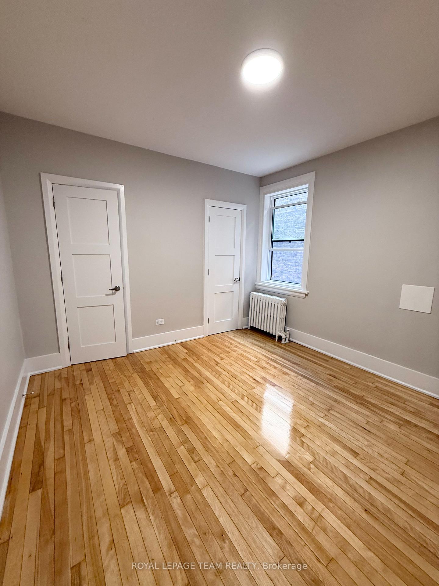Photo 6 of Unit 2, 325 Cooper Street, Ottawa, Ottawa Centre — HOMEH