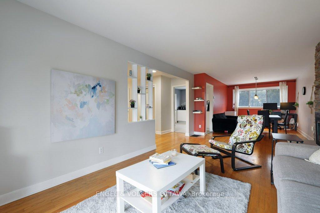 Photo 9 of 919 Bermuda Avenue, Ottawa, Carson Meadows — HOMEH