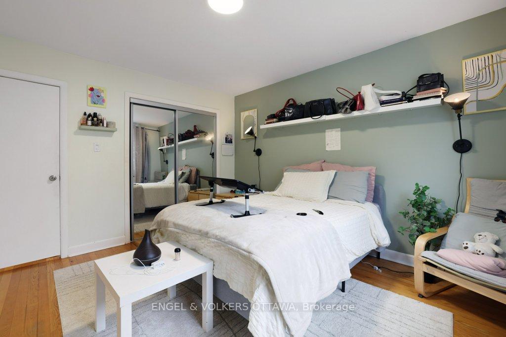 Photo 23 of 919 Bermuda Avenue, Ottawa, Carson Meadows — HOMEH