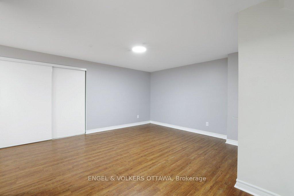 Photo 24 of 919 Bermuda Avenue, Ottawa, Carson Meadows — HOMEH