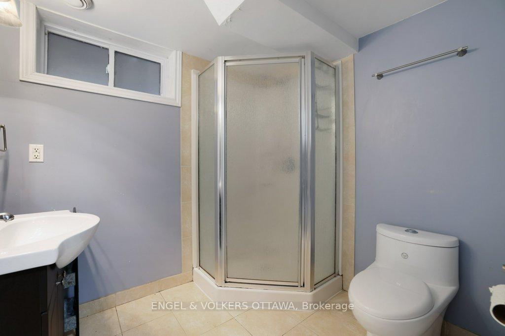Photo 31 of 919 Bermuda Avenue, Ottawa, Carson Meadows — HOMEH